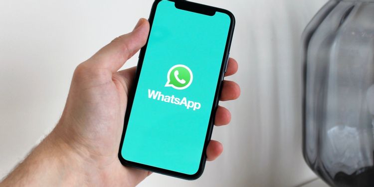 Como mesclar contatos duplicados do WhatsApp
