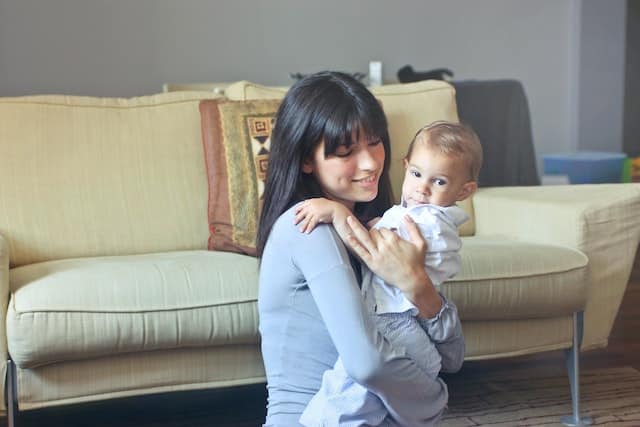 Poltrona de amamentação: 11 Vantagens para as mamães e para o bebê